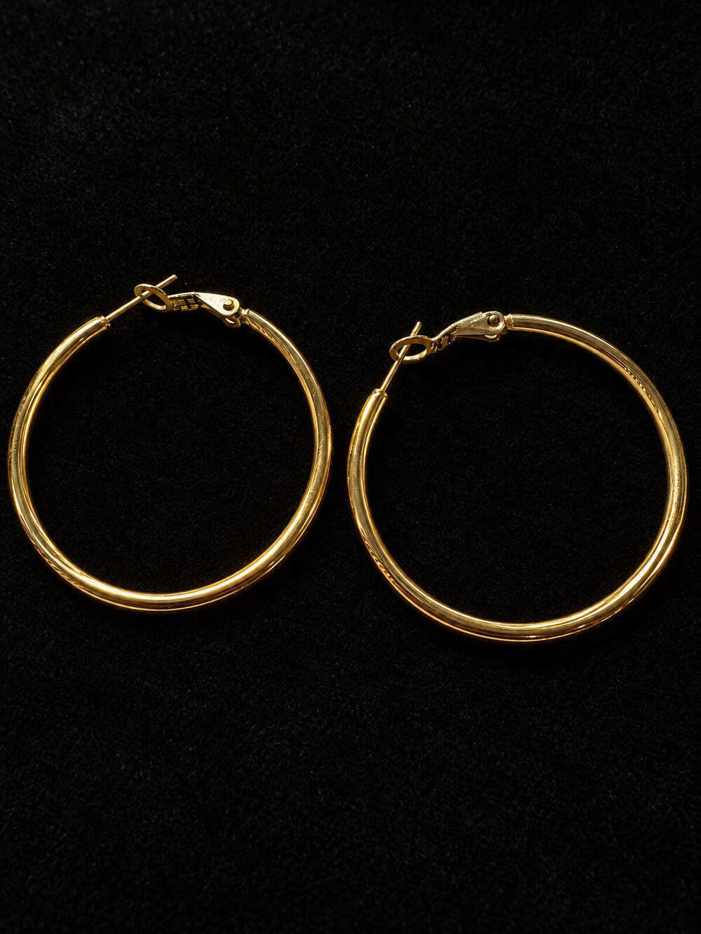 ⚜️ Gold-Tone Hoop Earrings | Oversized Classic | Latch Back 💗